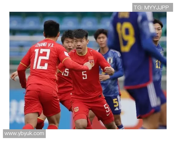 U23亚洲杯精彩对决刘浩帆展现出色拦截能力助力球队争夺荣誉