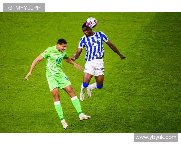 沃尔夫斯堡与沙尔克04握手言和,2-2平分秋色,双方势均力敌 沃尔夫斯堡与沙尔克04握手言和,2-2平分秋色,双方势均力敌