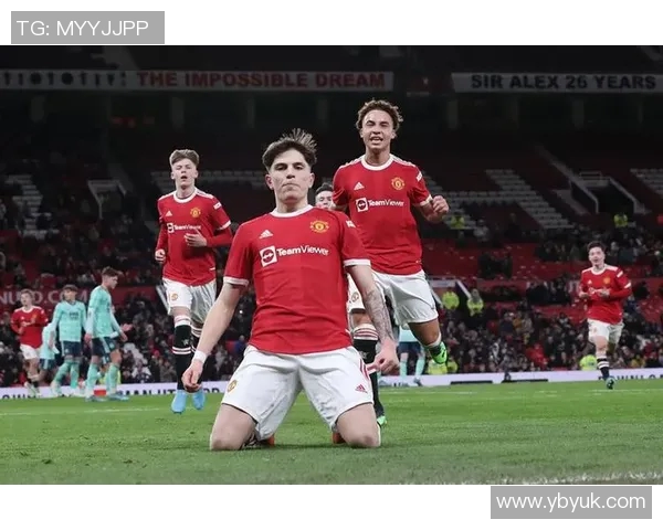 欧冠:巴黎圣日耳曼击败曼联,莫雷亚尔梅开二度帮助球队晋级四强 欧冠:巴黎圣日耳曼击败曼联,莫雷亚尔梅开二度帮助球队晋级四强